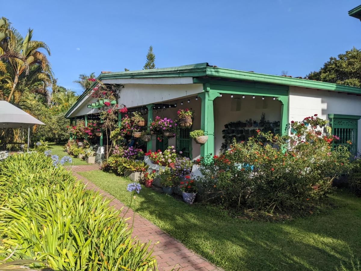 Casa Finca Paititi San Antonio  Exteriör bild